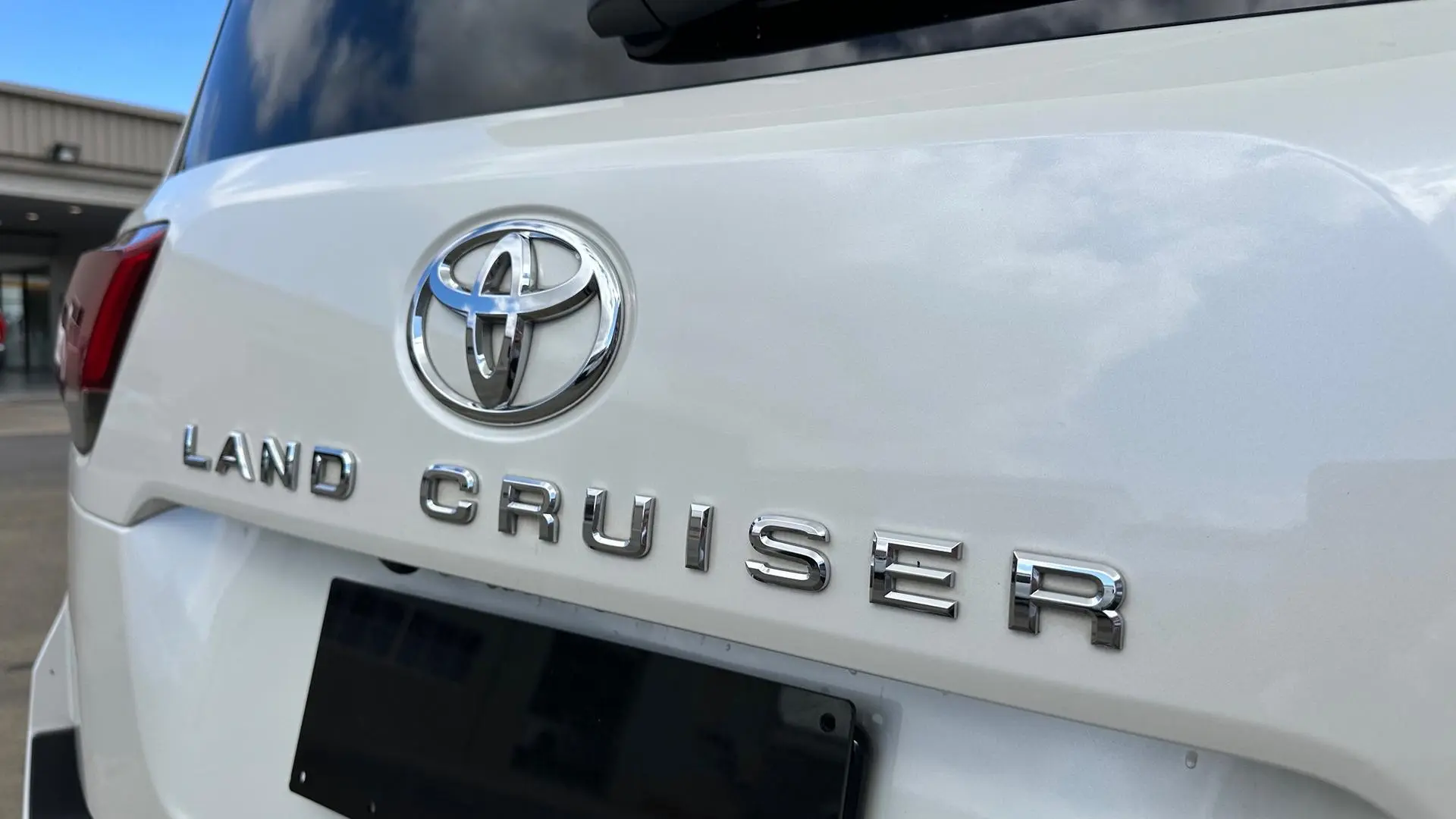 2022 Toyota Landcruiser Gallery Image 7