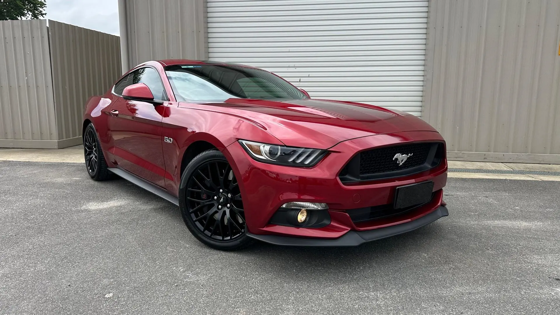 2017 Ford Mustang Gallery Image 1