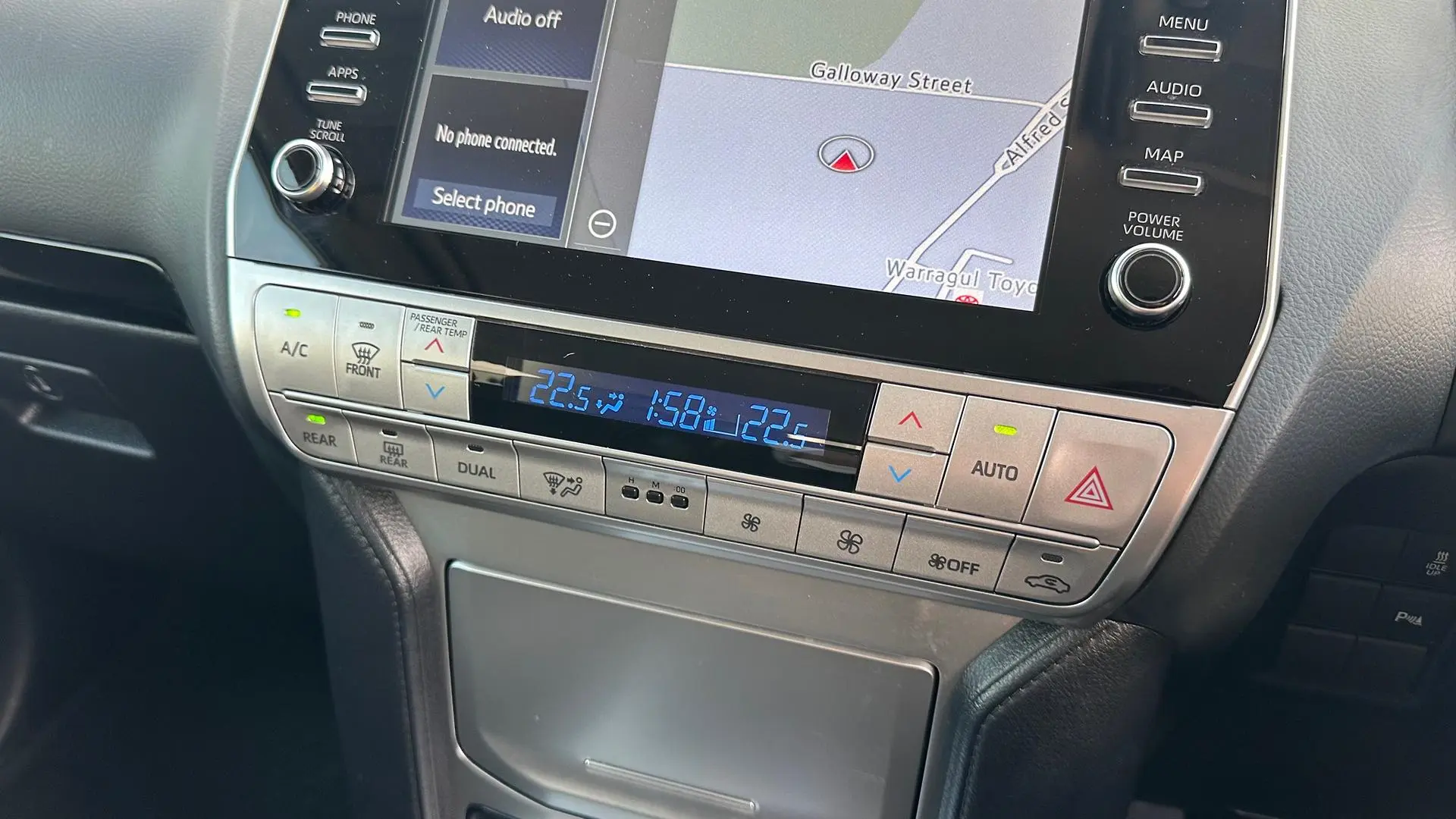 2020 Toyota Landcruiser Prado Gallery Image 24