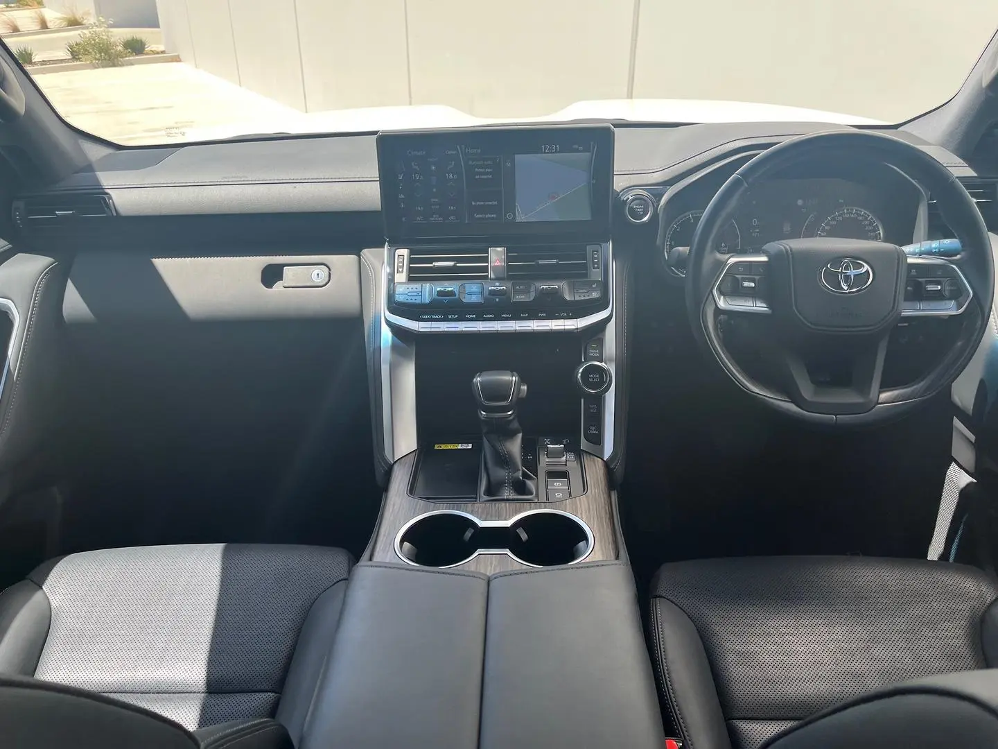 2022 Toyota Landcruiser Gallery Image 19