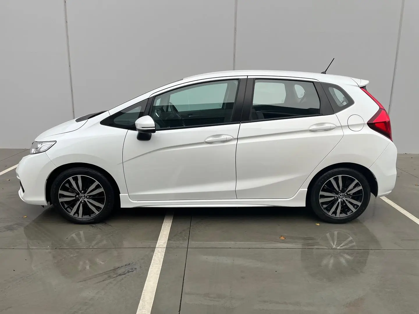 2016 Honda Jazz Gallery Image 8
