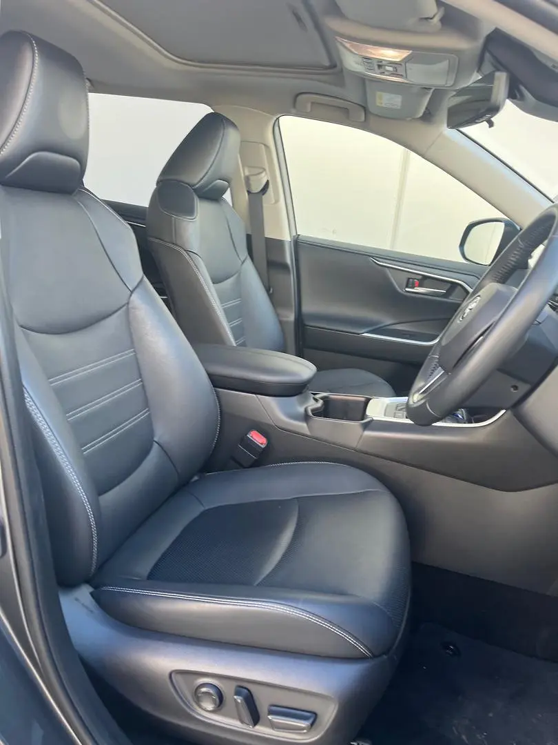 2024 Toyota RAV4 Gallery Image 16