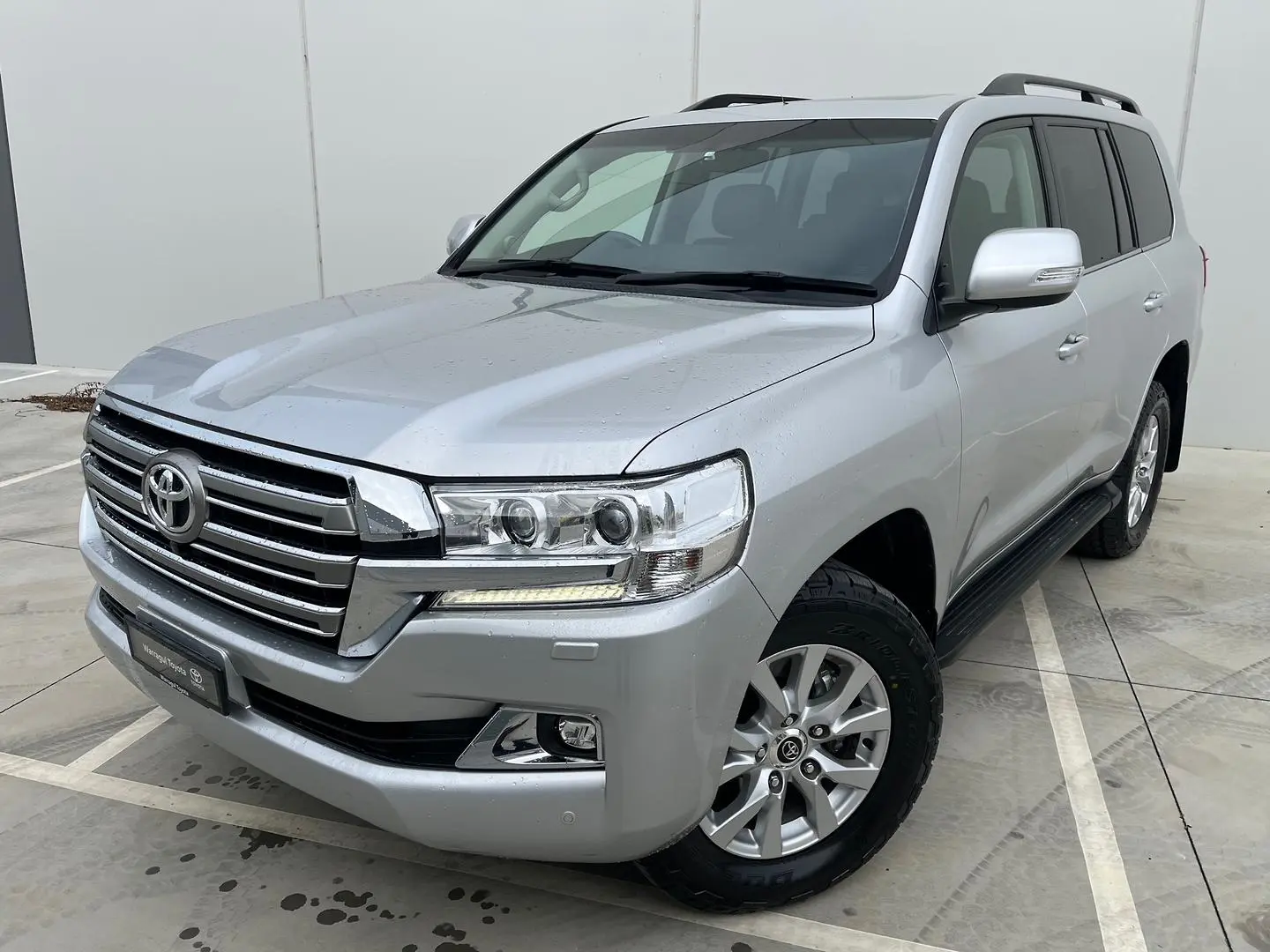 2020 Toyota Landcruiser Gallery Image 3