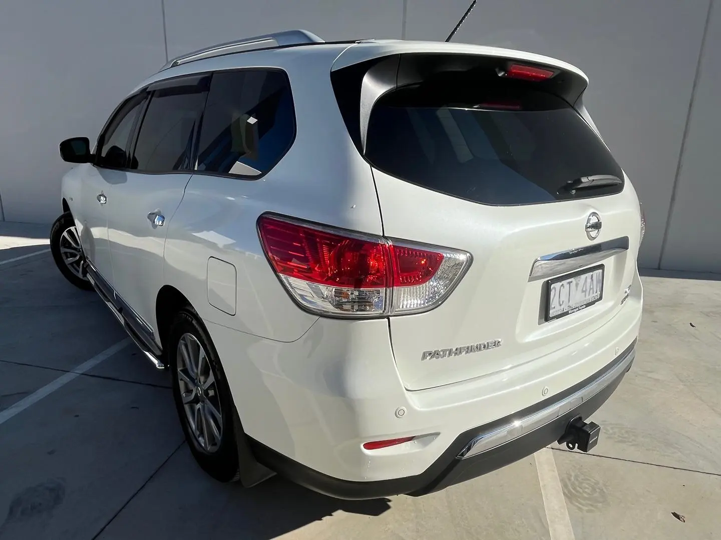 2016 Nissan Pathfinder Gallery Image 10