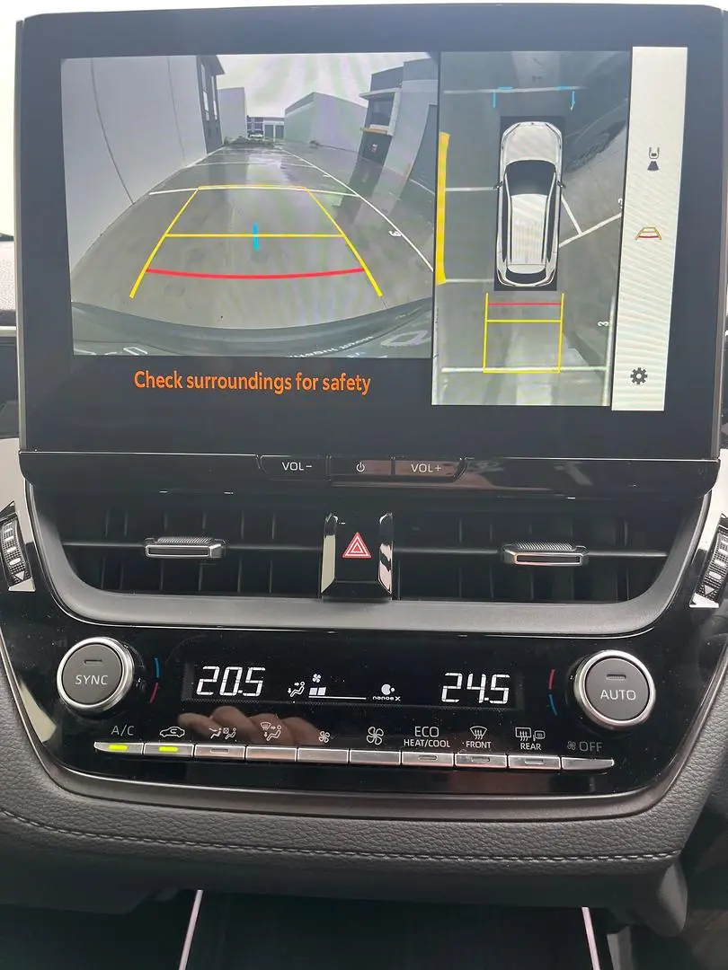 2025 Toyota Corolla Cross Gallery Image 20