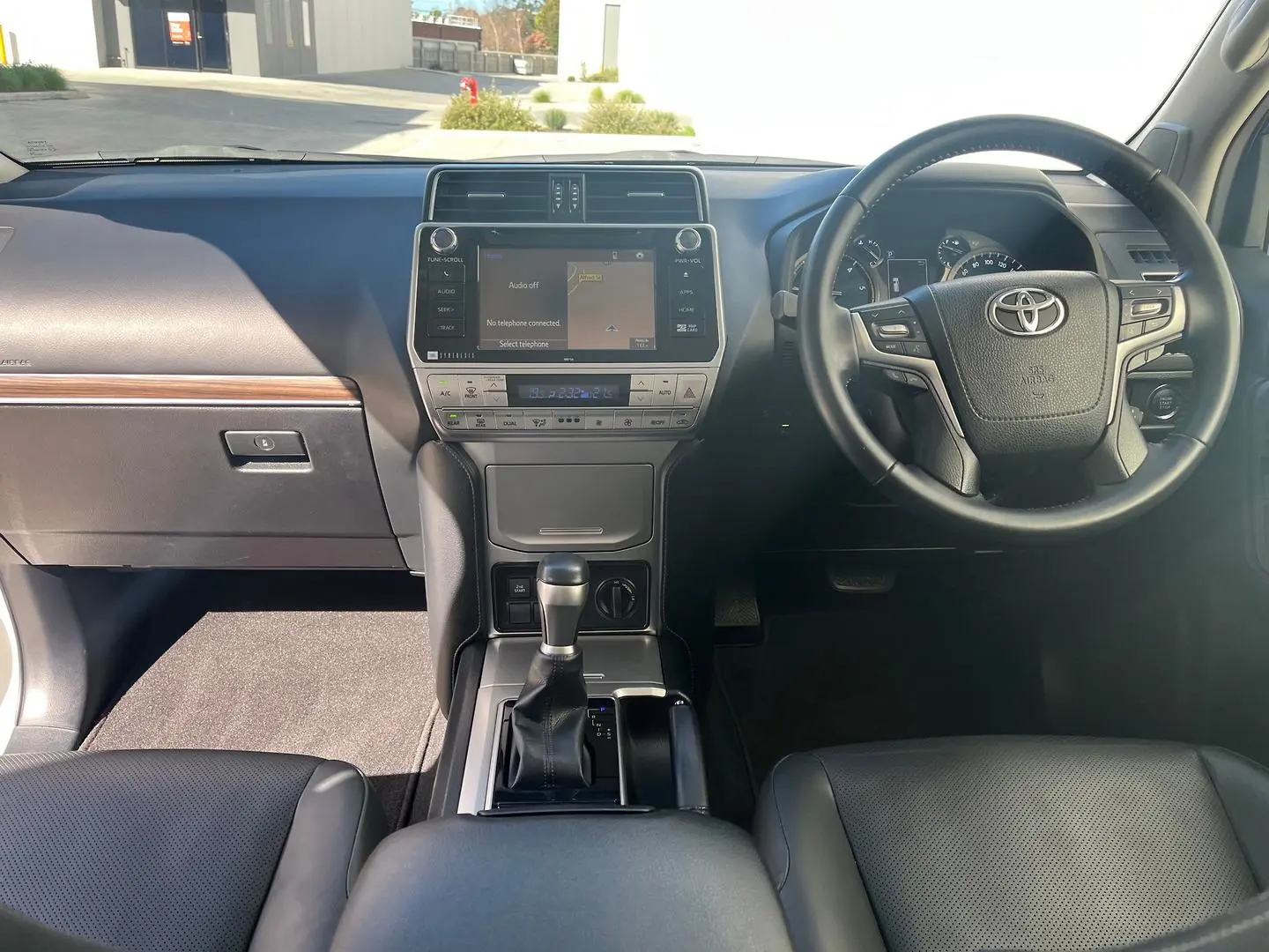 2018 Toyota Landcruiser Prado Gallery Image 18