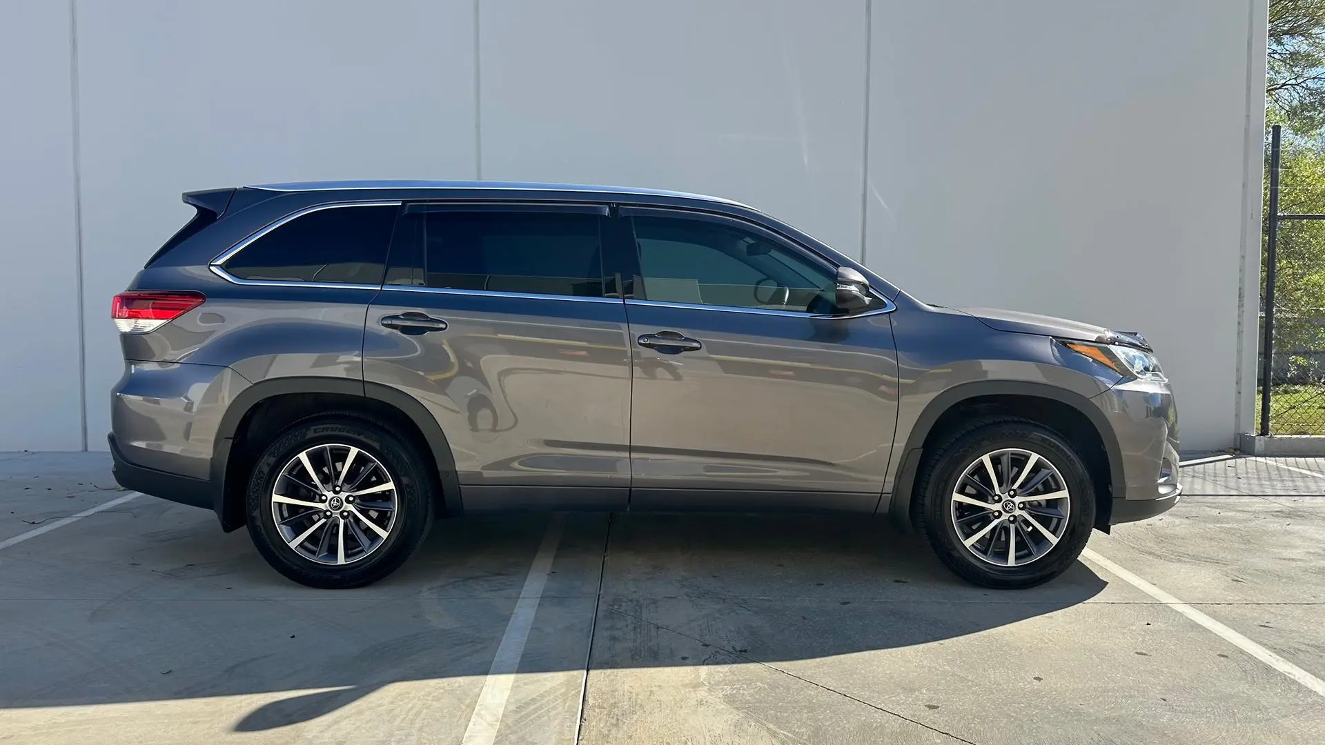2019 Toyota Kluger Gallery Image 4