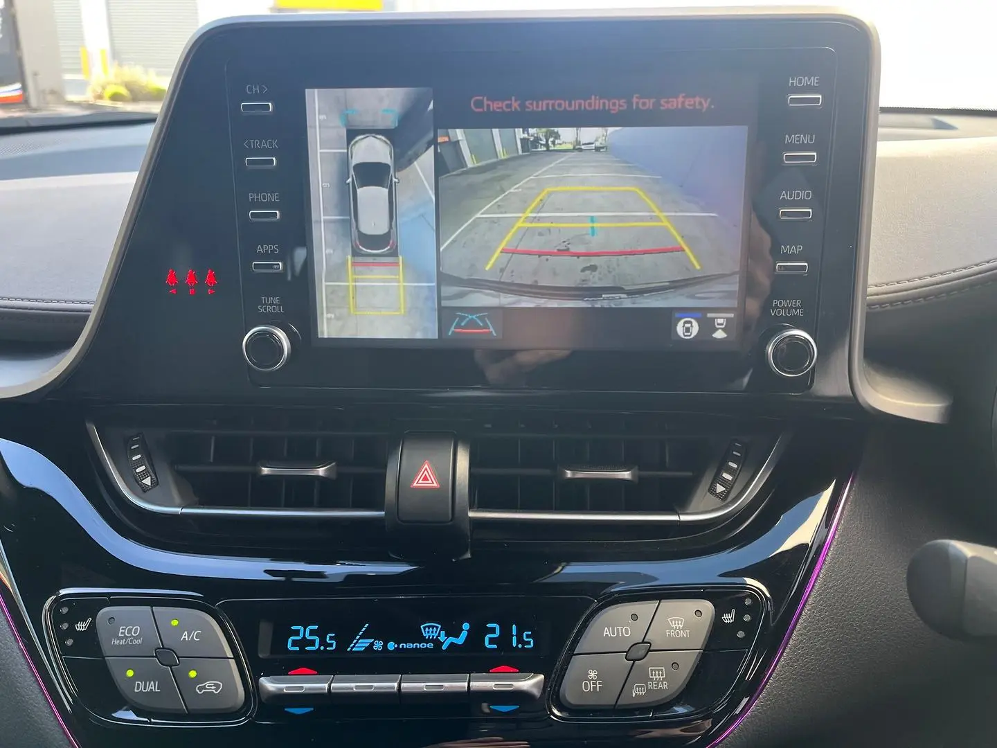 2022 Toyota C-HR Gallery Image 20