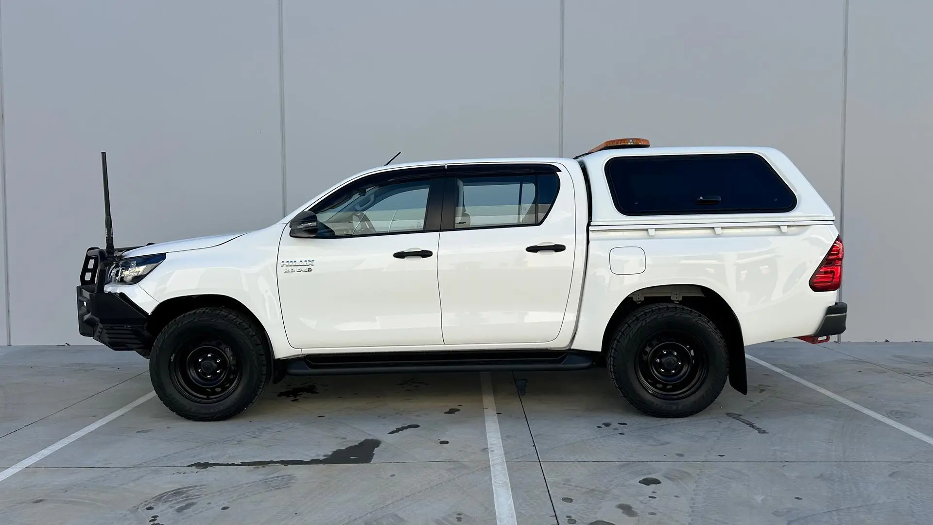 2021 Toyota Hilux Gallery Image 6