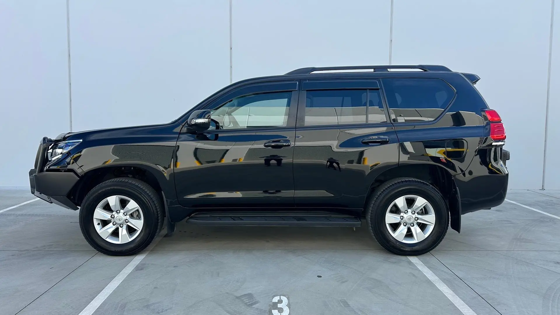 2019 Toyota Landcruiser Prado Gallery Image 5