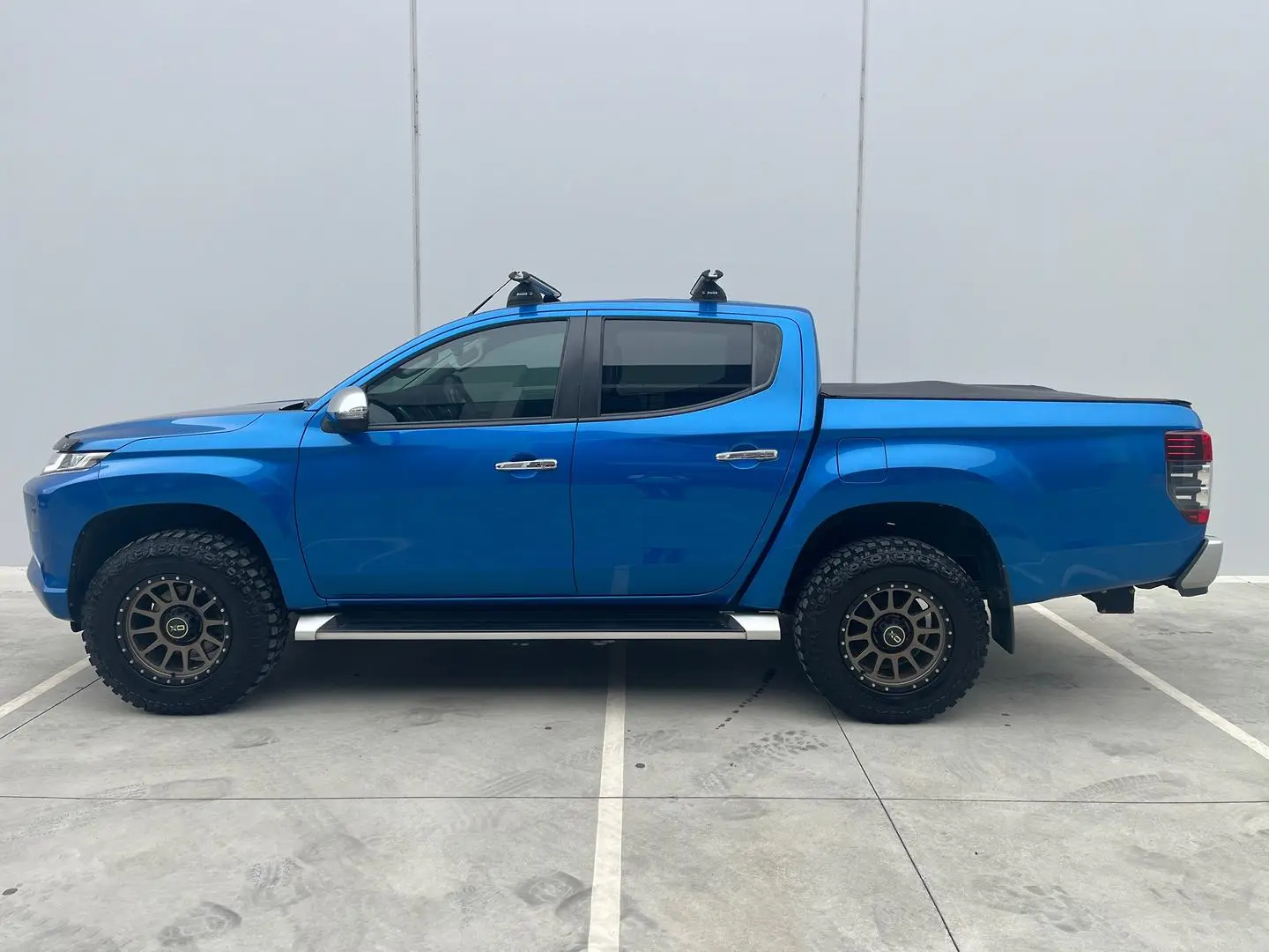 2020 Mitsubishi Triton Gallery Image 8