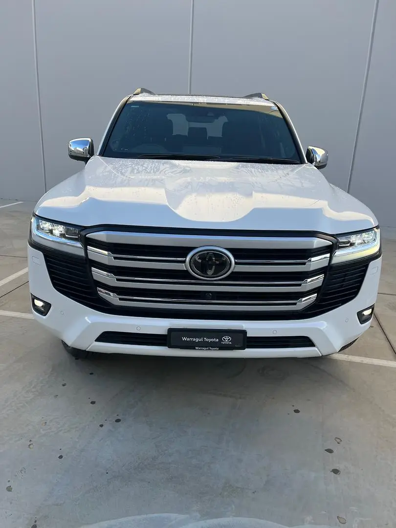 2021 Toyota Landcruiser Gallery Image 2