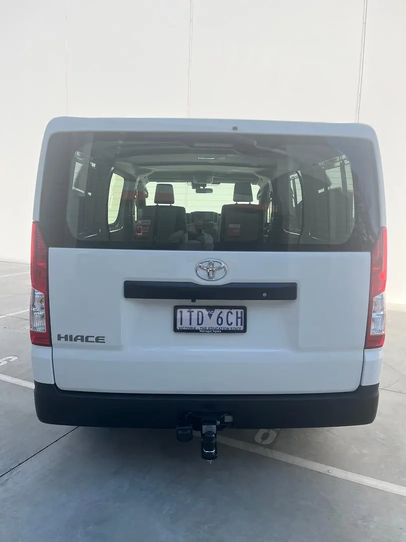 2021 Toyota Hiace Gallery Image 10