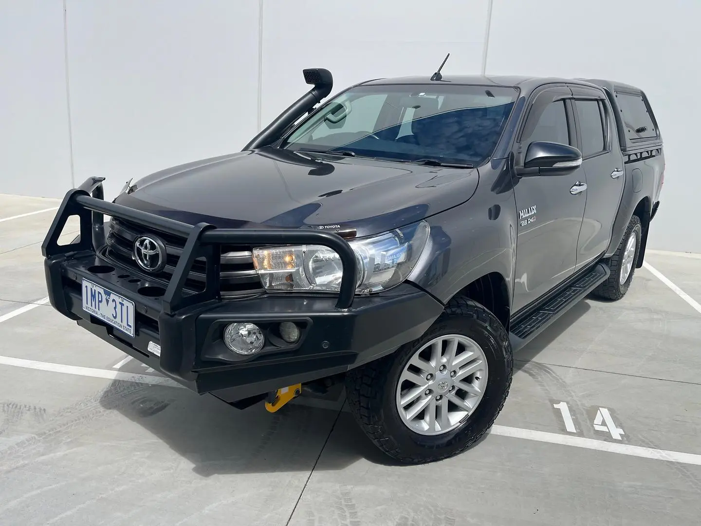 2016 Toyota Hilux Gallery Image 3