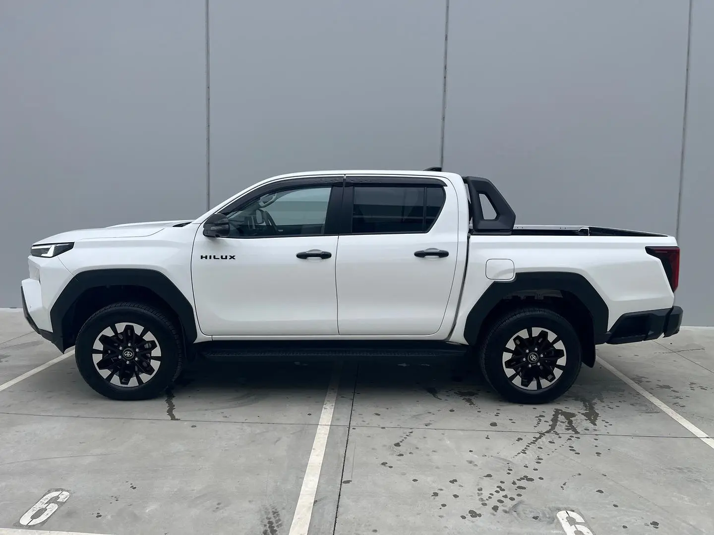2026 Toyota Hilux Gallery Image 9