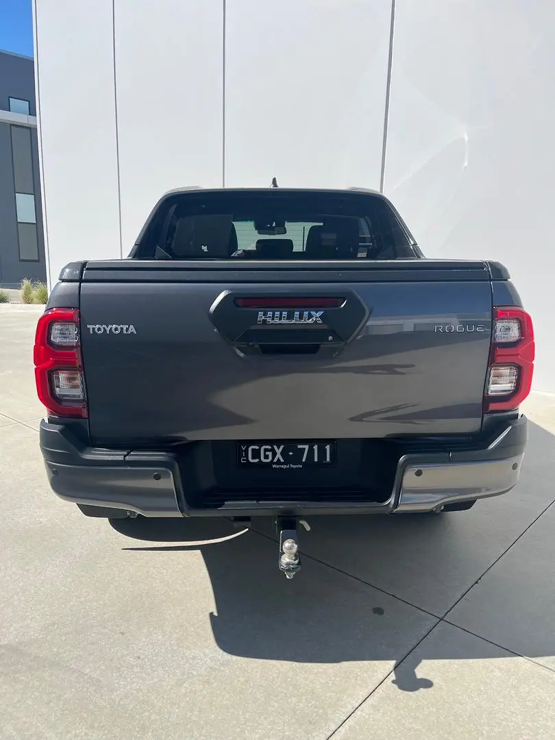 2023 Toyota Hilux Gallery Image 11