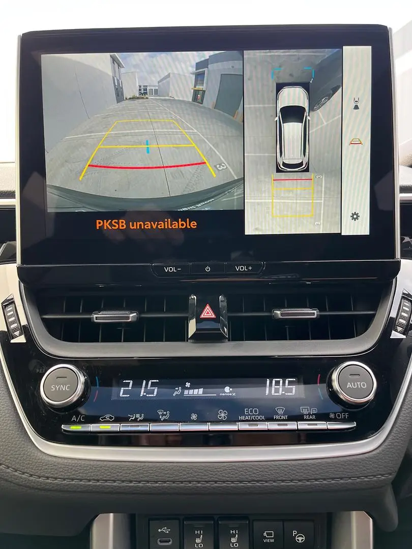 2025 Toyota Corolla Cross Gallery Image 20