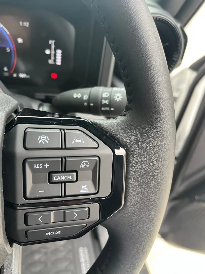 2025 Toyota Landcruiser Prado Gallery Image 22