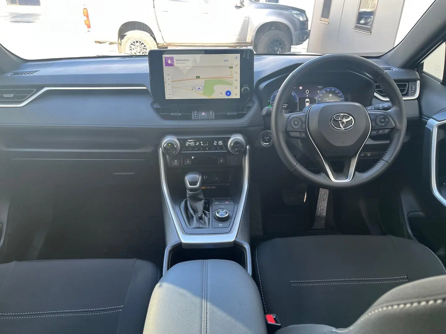 2024 Toyota RAV4 Gallery Image 18