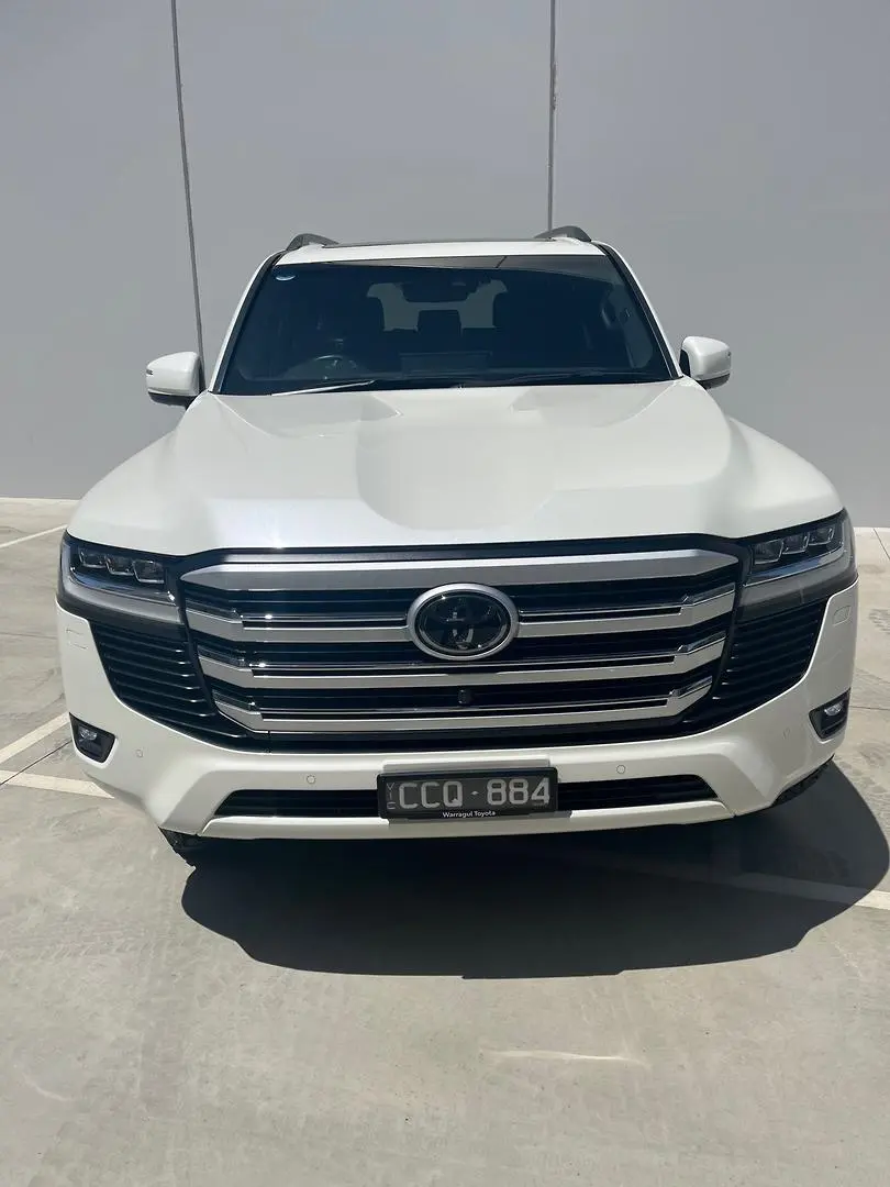 2022 Toyota Landcruiser Gallery Image 2