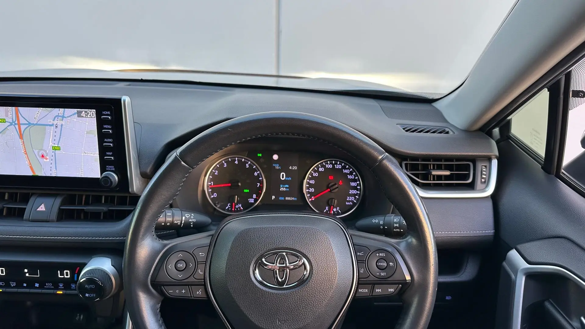 2019 Toyota RAV4 Gallery Image 20