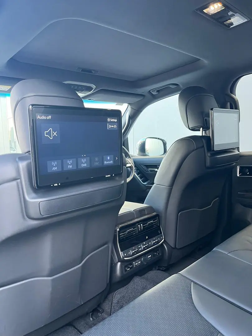 2021 Toyota Landcruiser Gallery Image 9