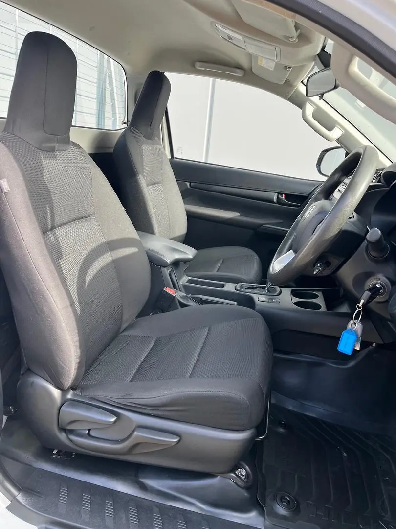 2019 Toyota Hilux Gallery Image 12