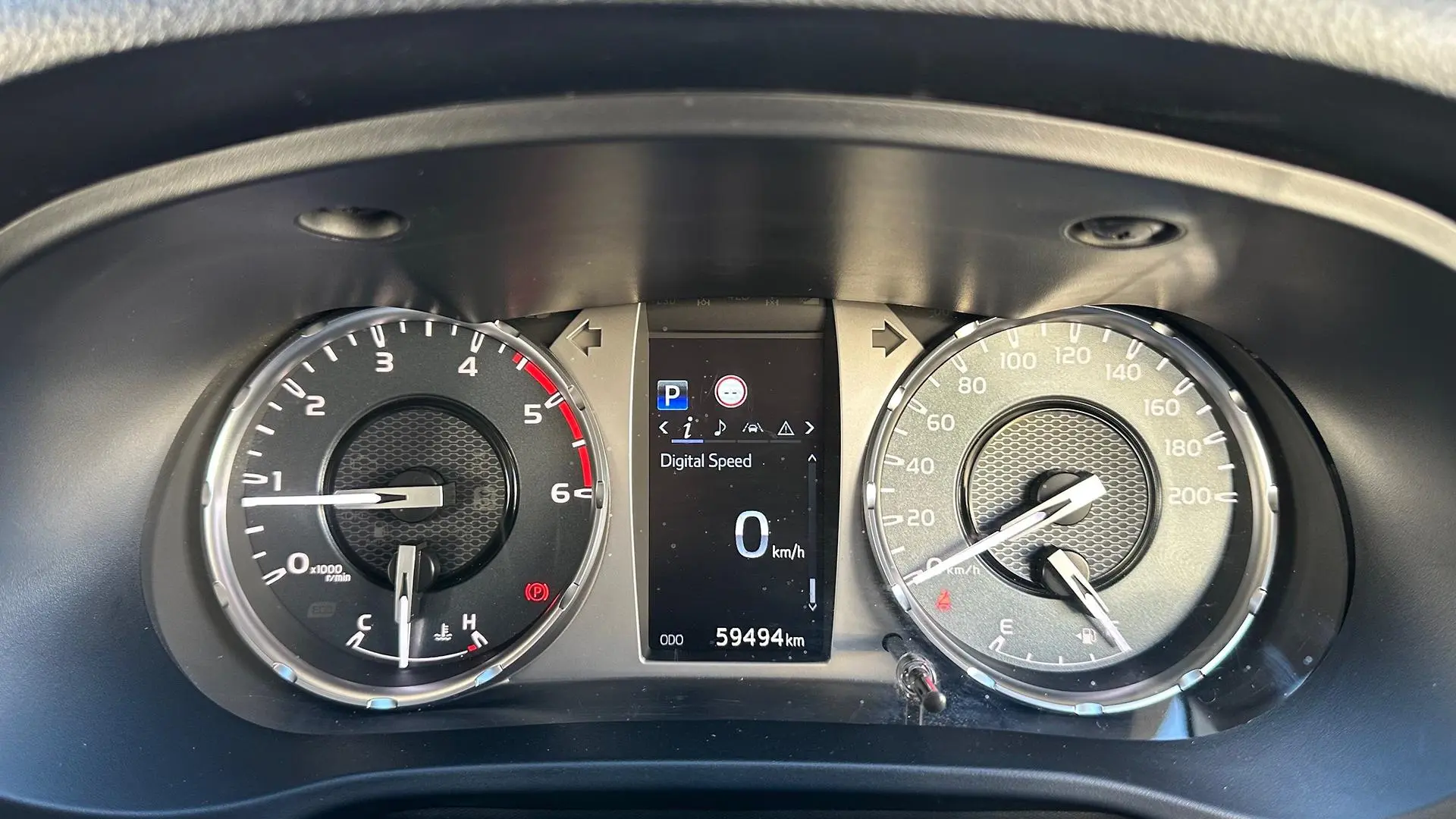2021 Toyota Hilux Gallery Image 17