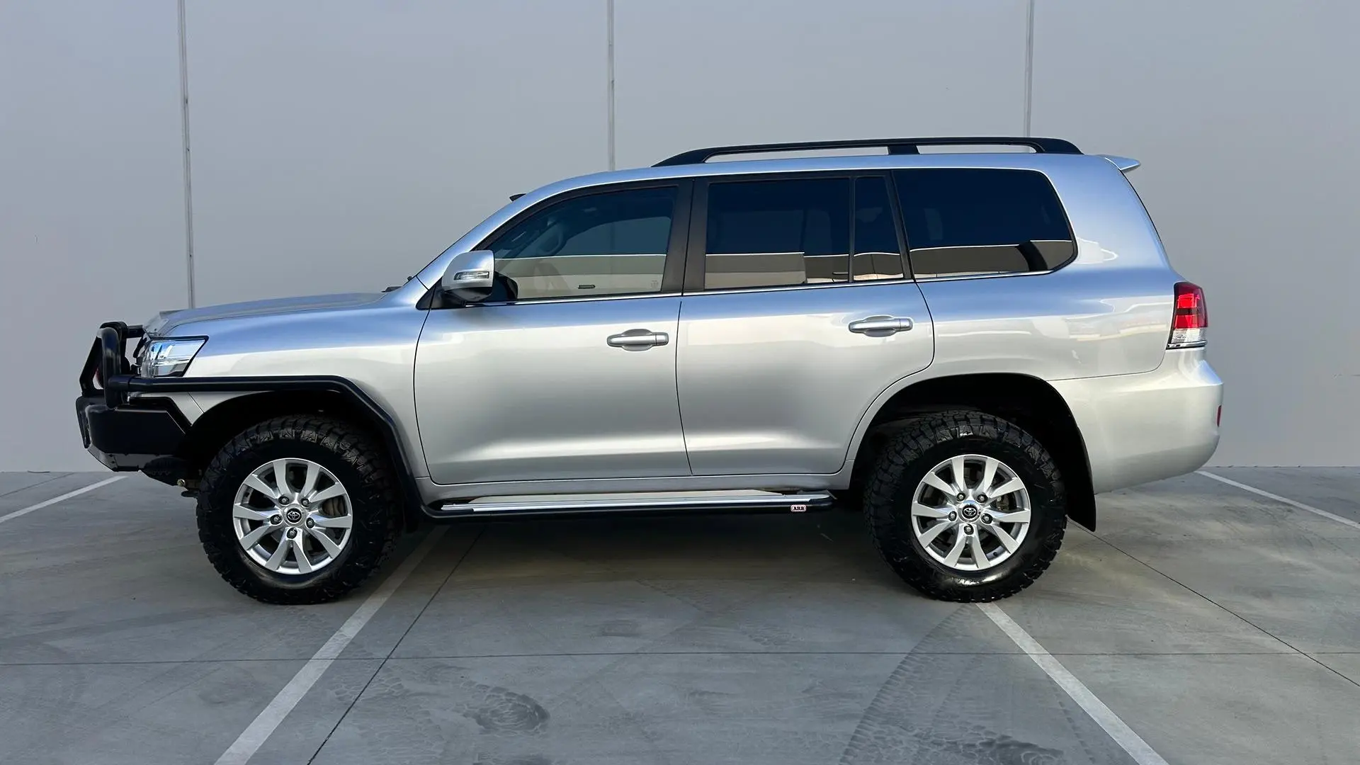 2018 Toyota Landcruiser Gallery Image 4