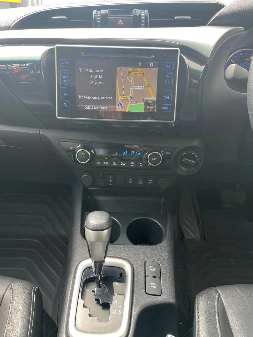 2019 Toyota Hilux Gallery Image 18