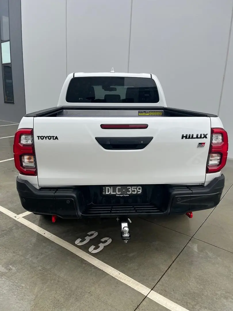 2024 Toyota Hilux Gallery Image 11