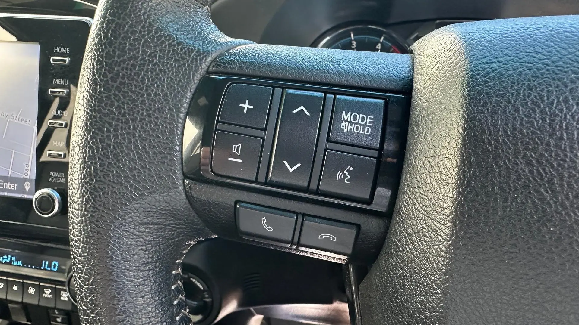 2022 Toyota Hilux Gallery Image 14