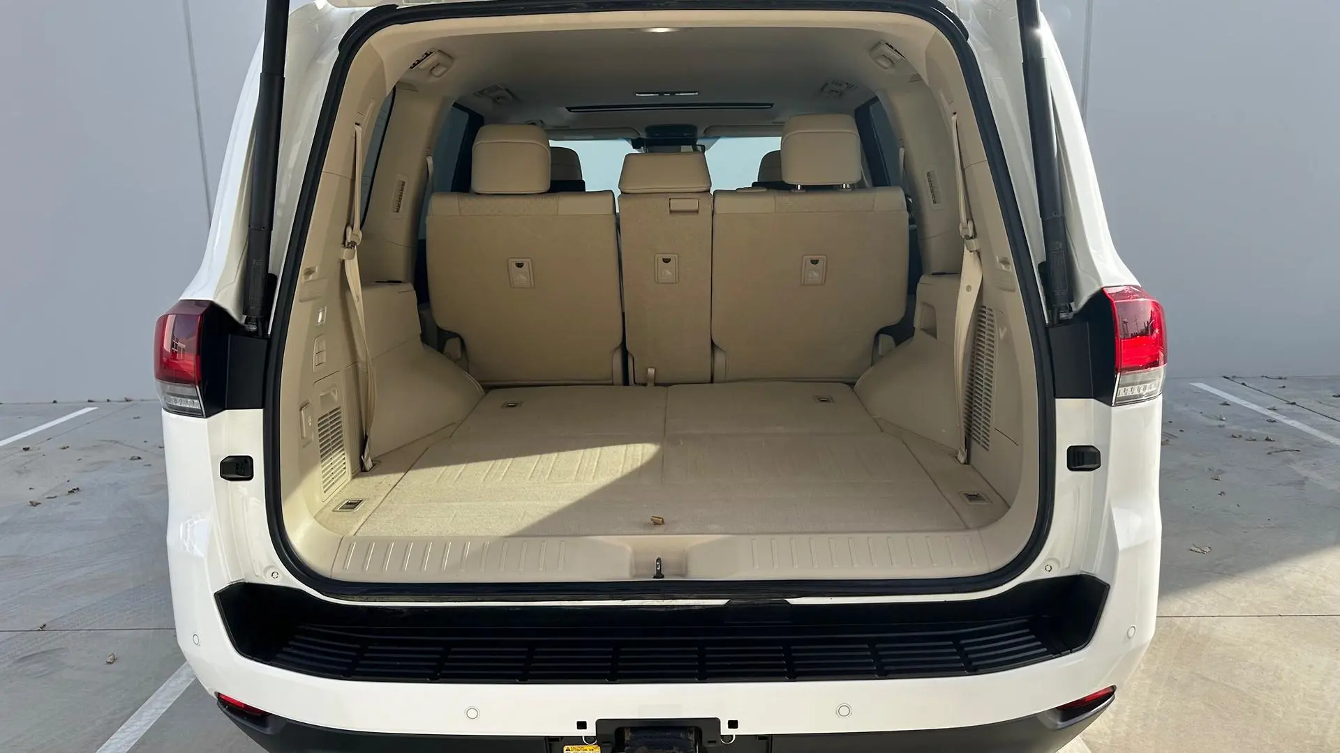 2022 Toyota Landcruiser Gallery Image 11