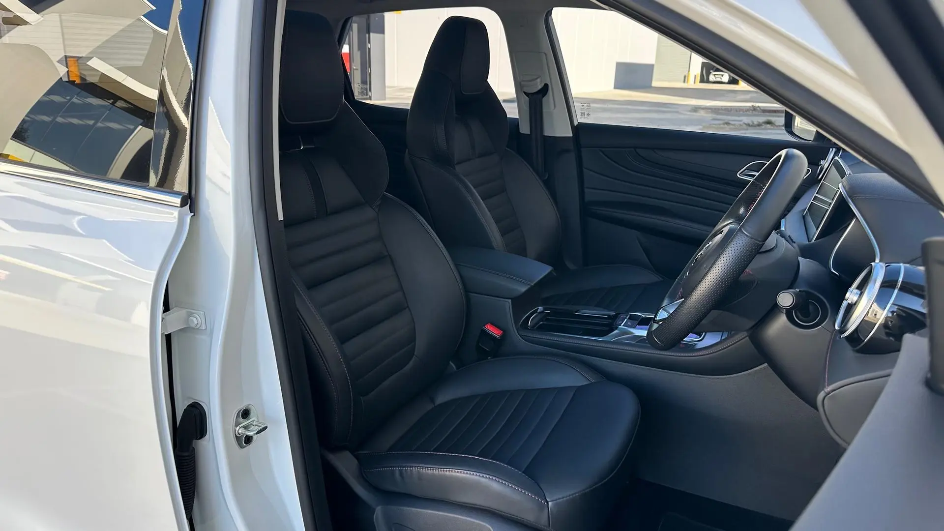 2022 MG HS Plus EV Gallery Image 14