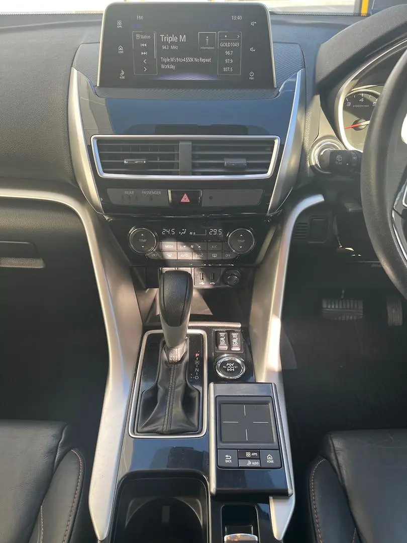 2018 Mitsubishi Eclipse Cross Gallery Image 17
