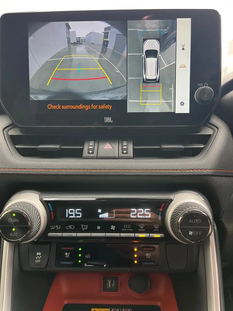 2024 Toyota RAV4 Gallery Image 21