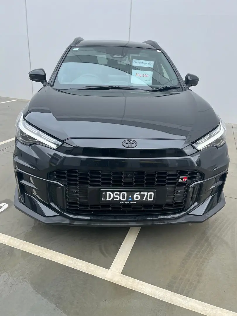 2025 Toyota Corolla Cross Gallery Image 2