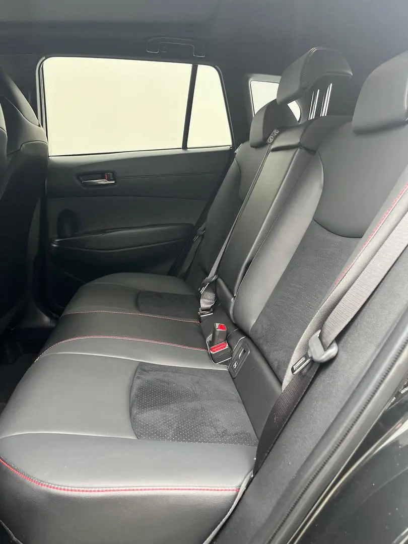 2025 Toyota Corolla Cross Gallery Image 8