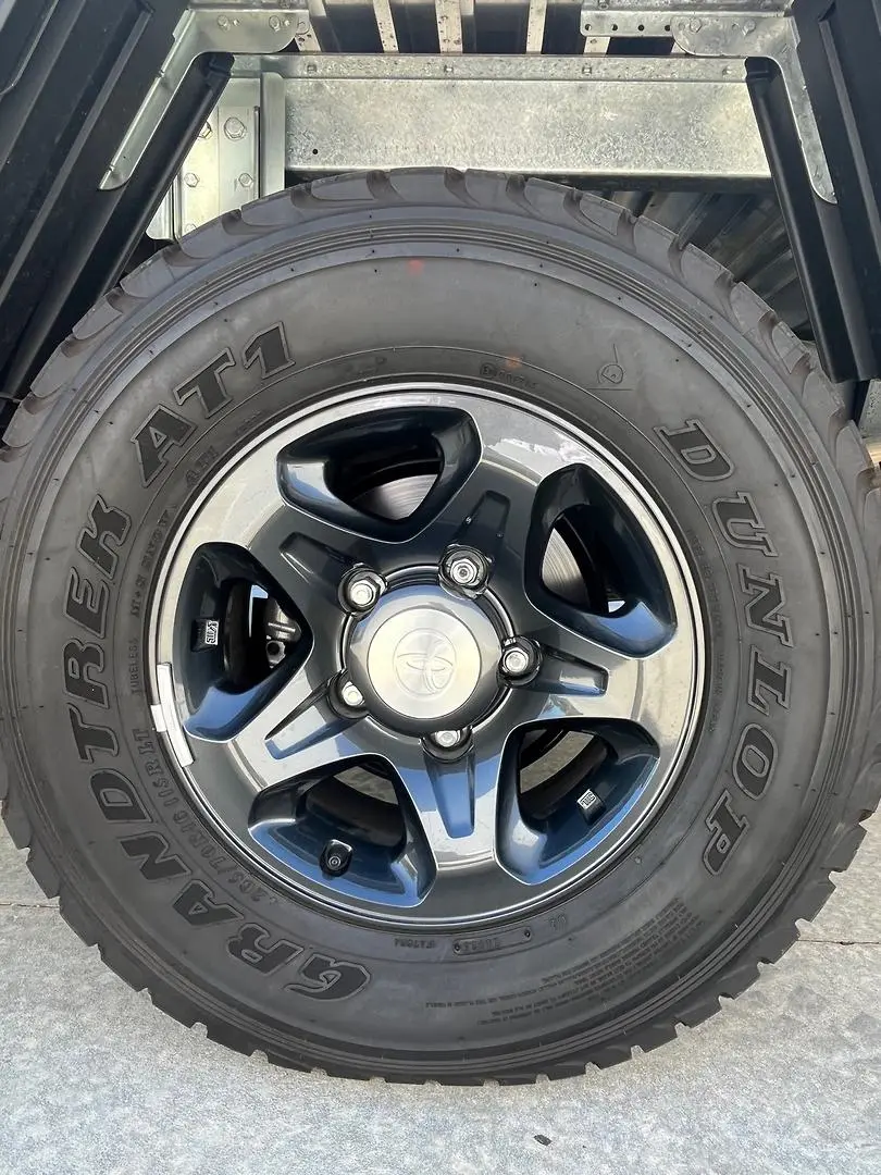 2025 Toyota Landcruiser Gallery Image 5