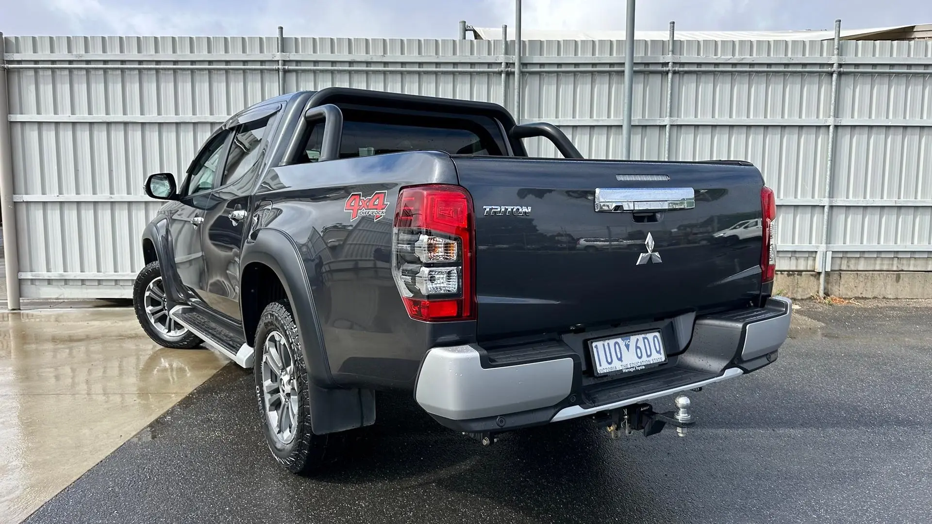 2021 Mitsubishi Triton Gallery Image 9