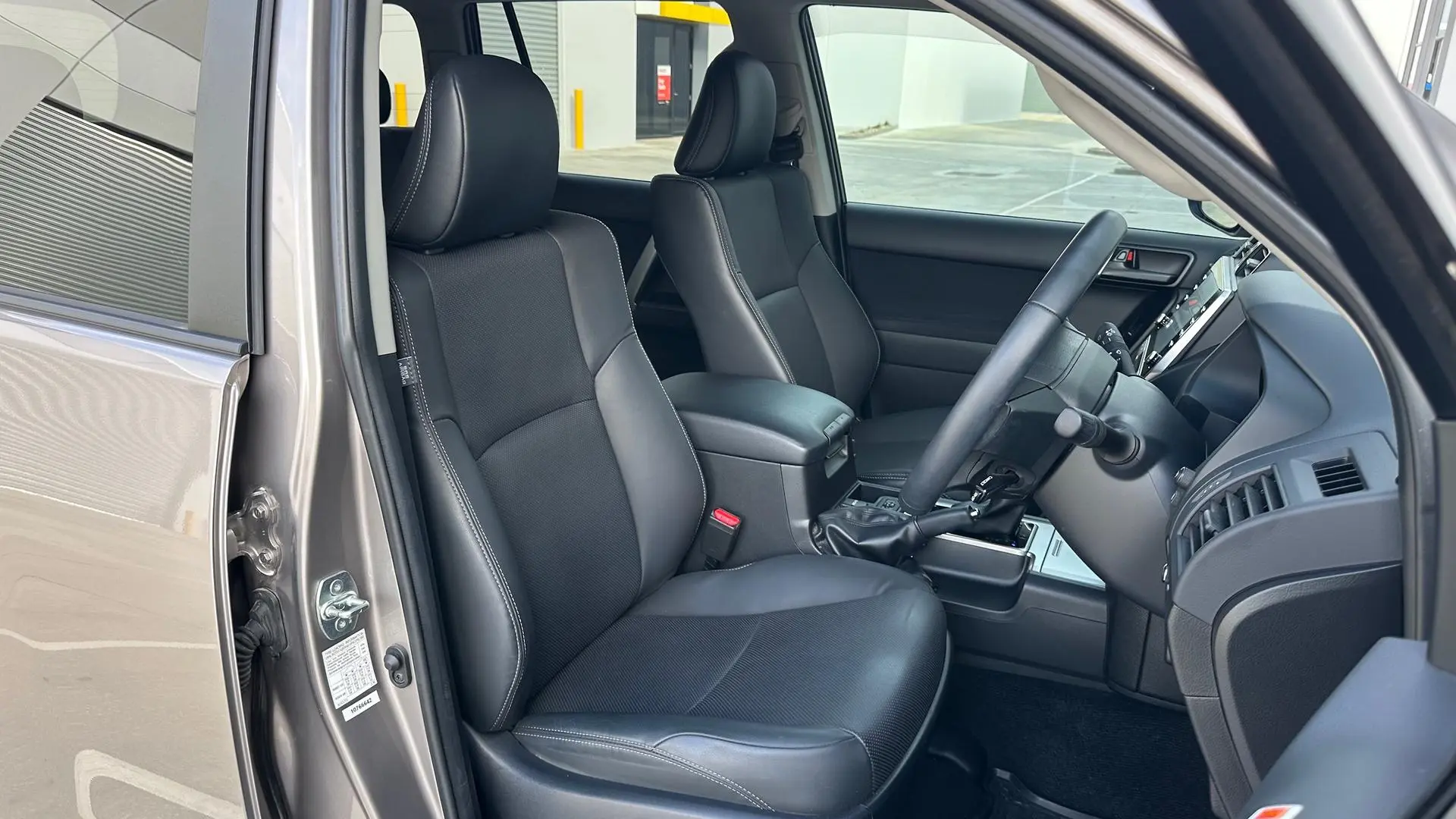 2022 Toyota Landcruiser Prado Gallery Image 20