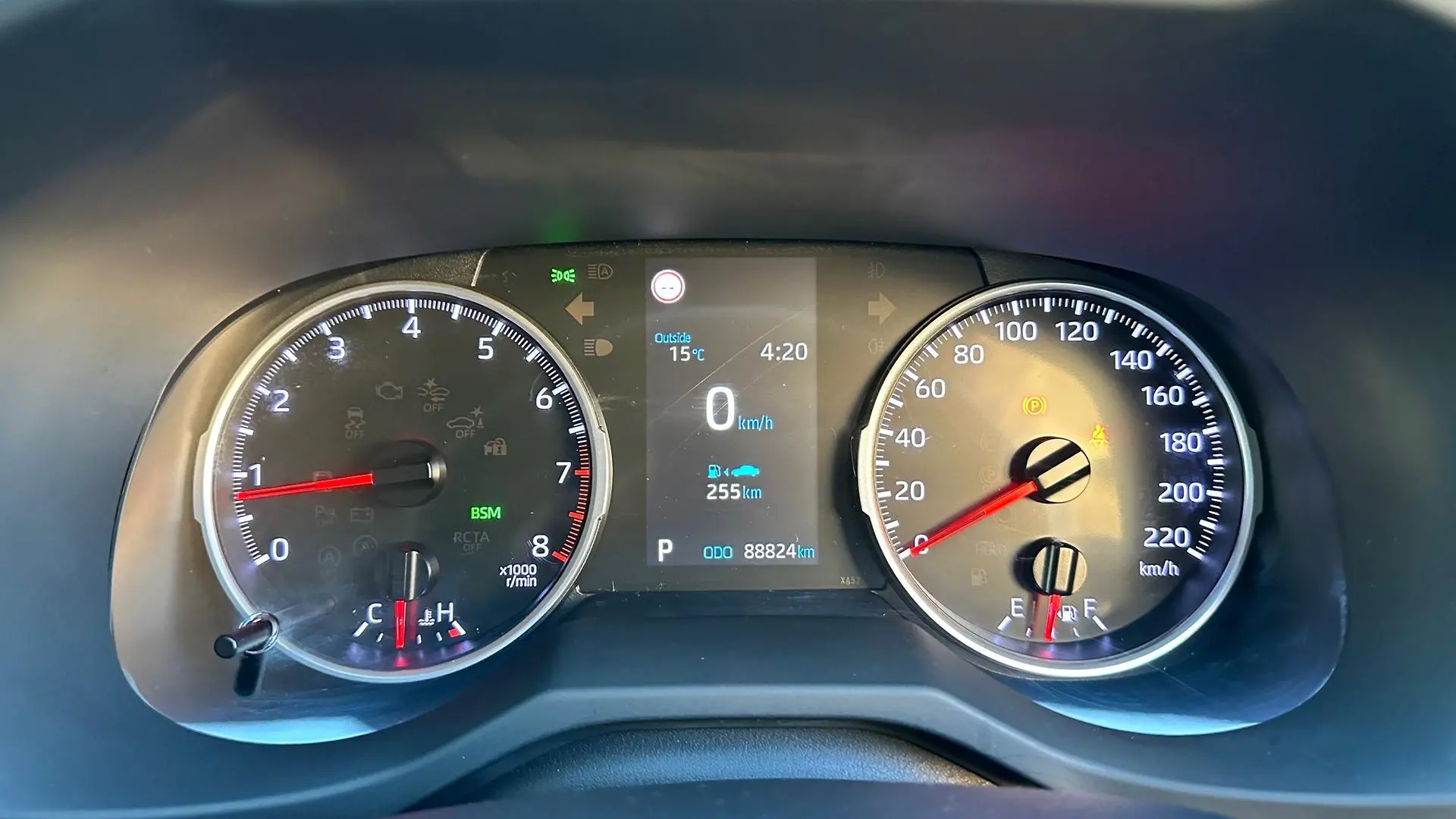 2019 Toyota RAV4 Gallery Image 19