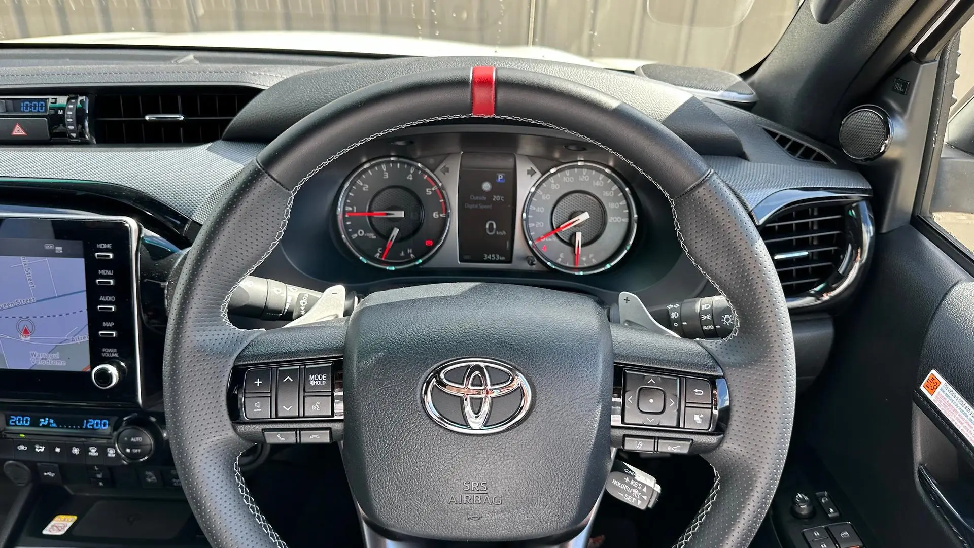 2024 Toyota Hilux Gallery Image 22