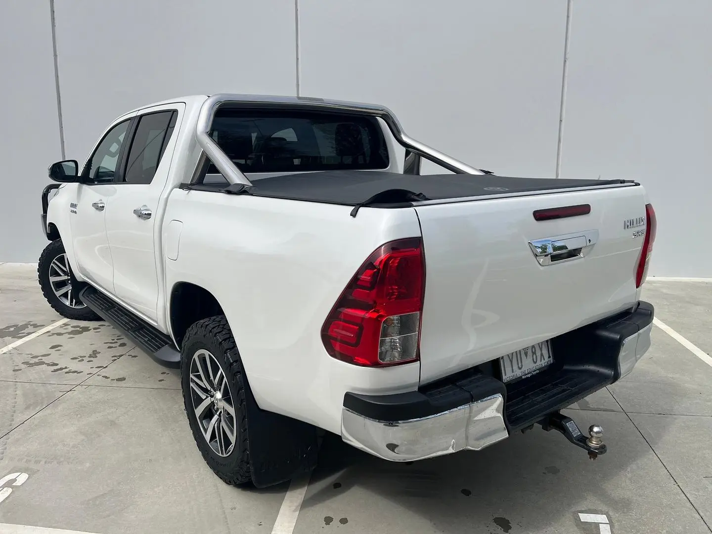 2019 Toyota Hilux Gallery Image 9