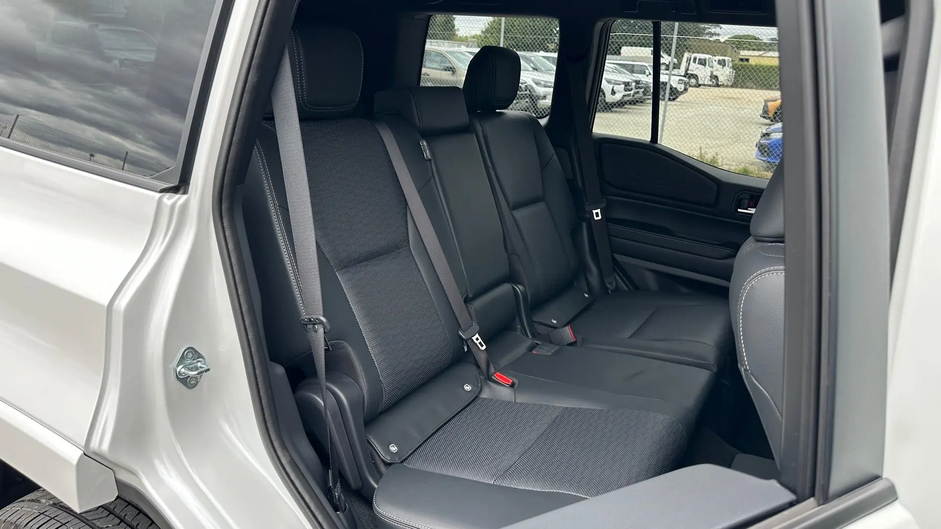 2024 Toyota Landcruiser Prado Gallery Image 13