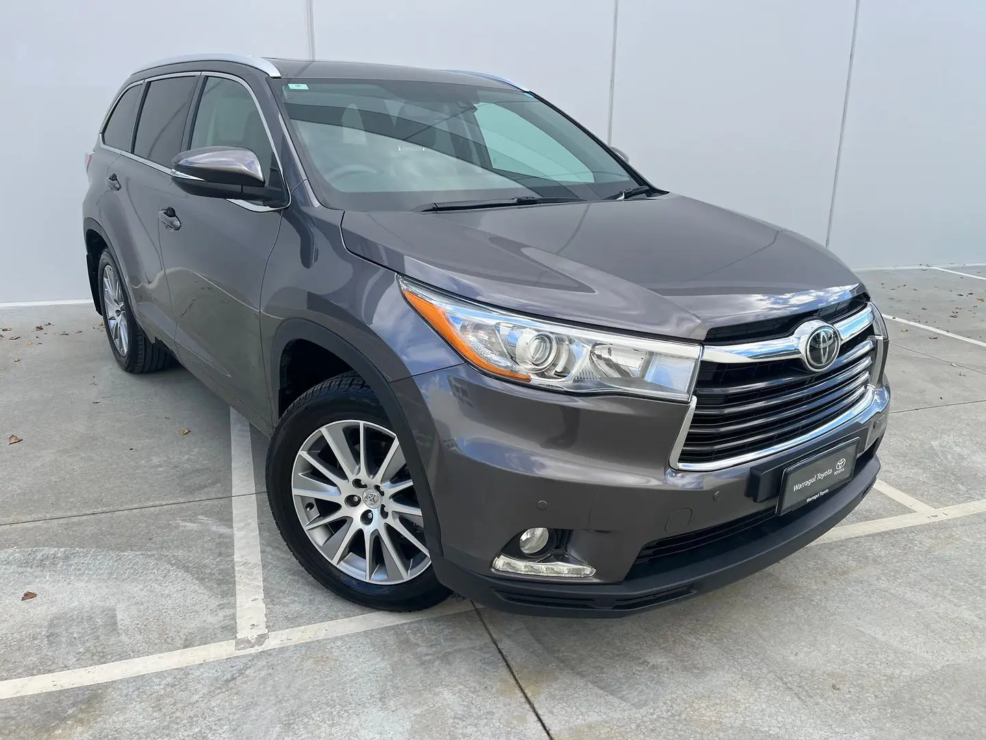 2015 Toyota Kluger Gallery Image 1