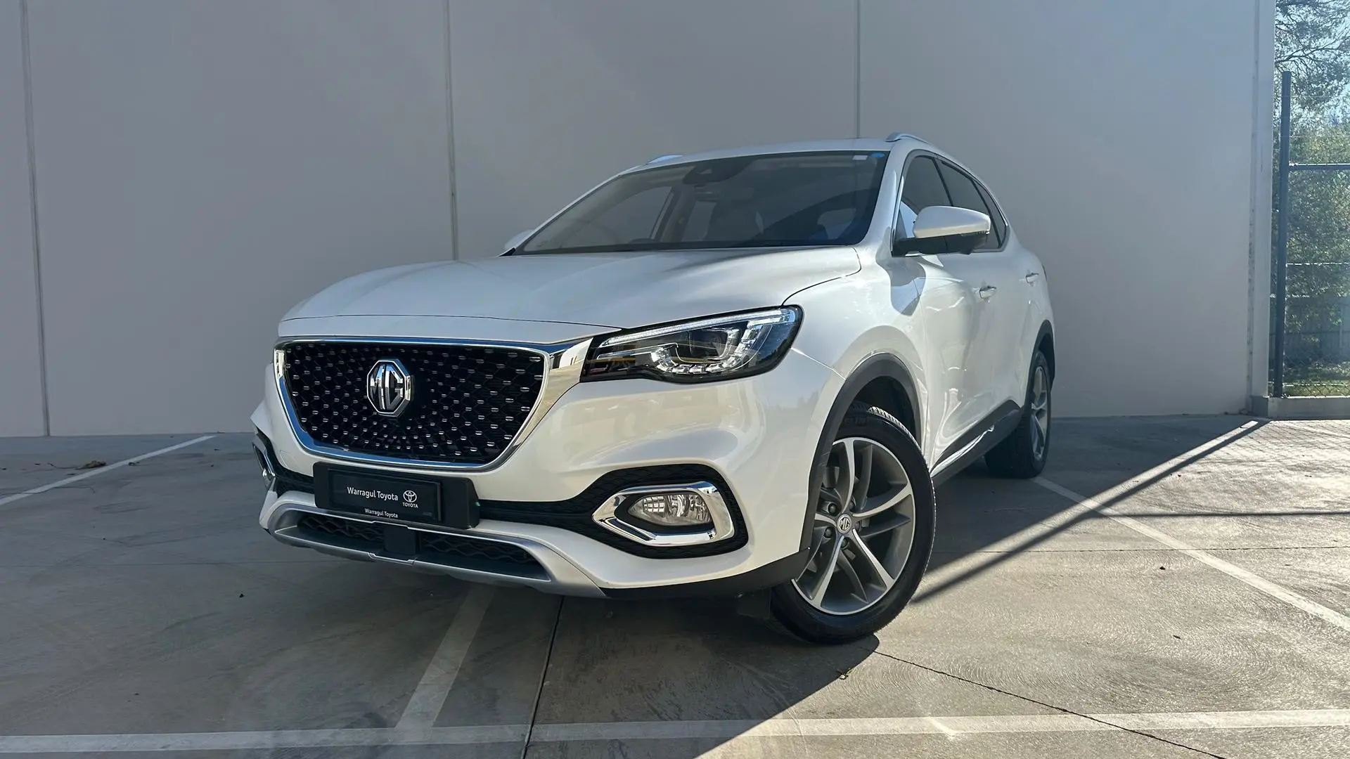 2022 MG HS Plus EV Gallery Image 3
