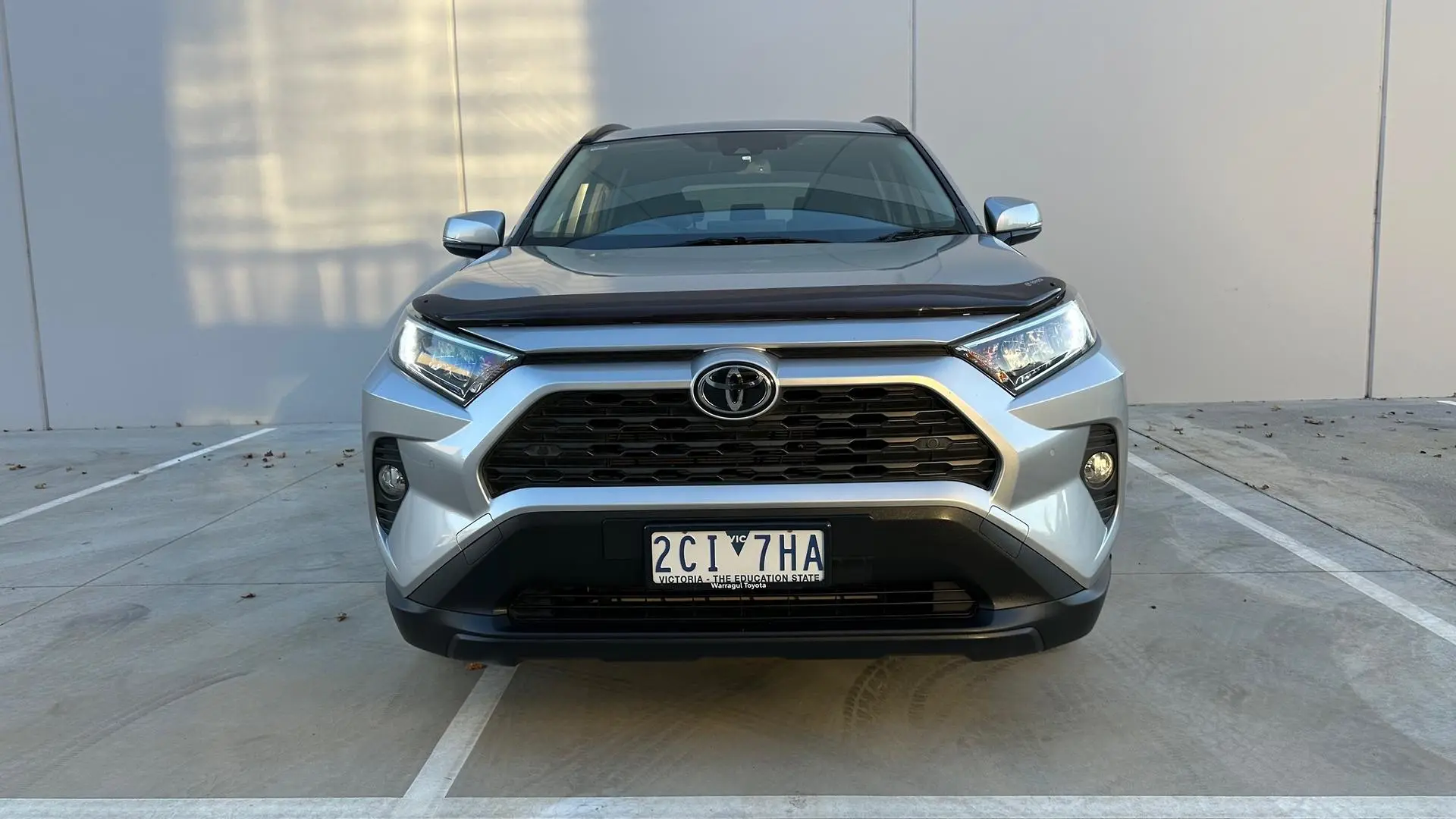 2019 Toyota RAV4 Gallery Image 2