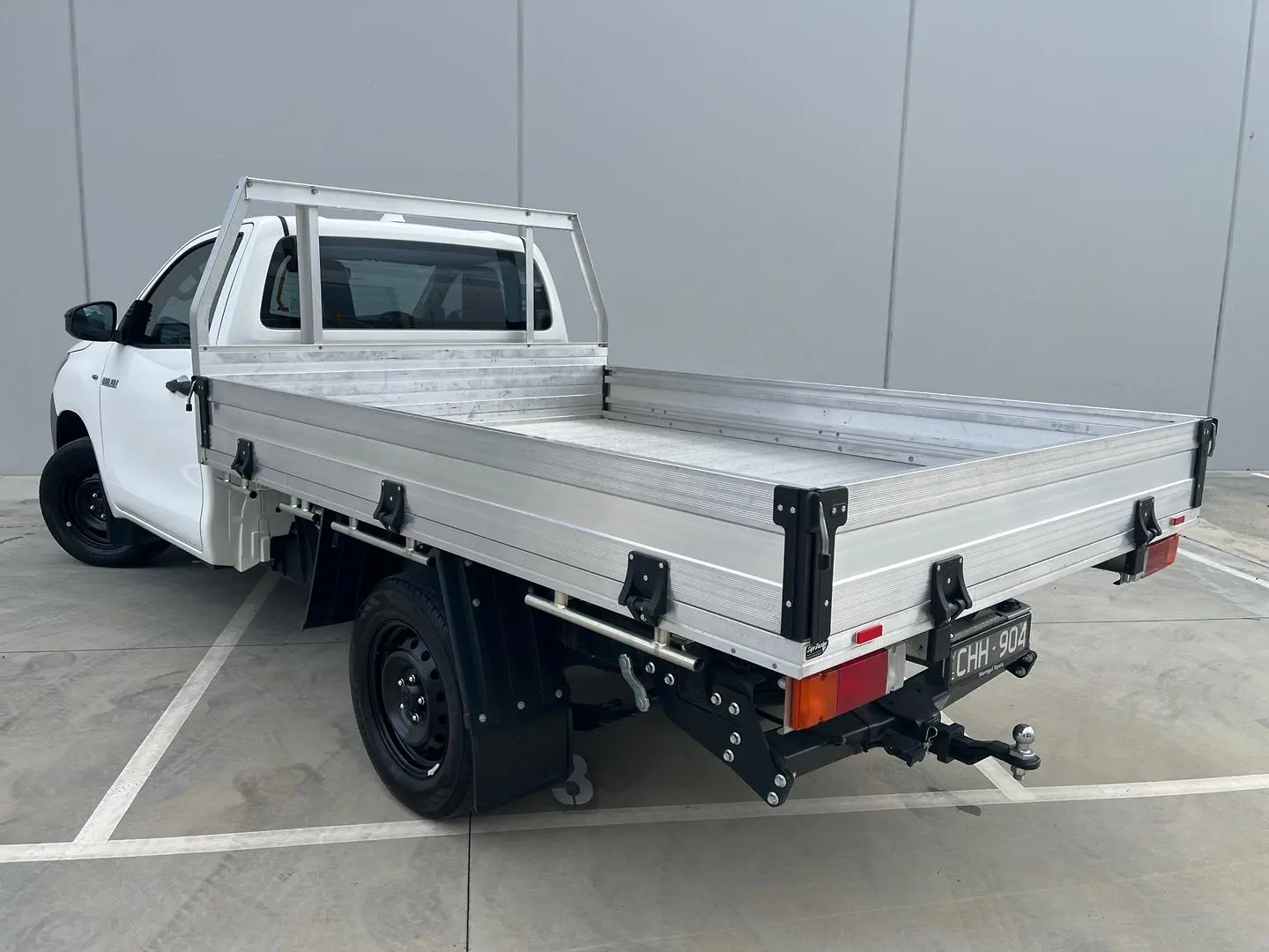 2022 Toyota Hilux Gallery Image 8