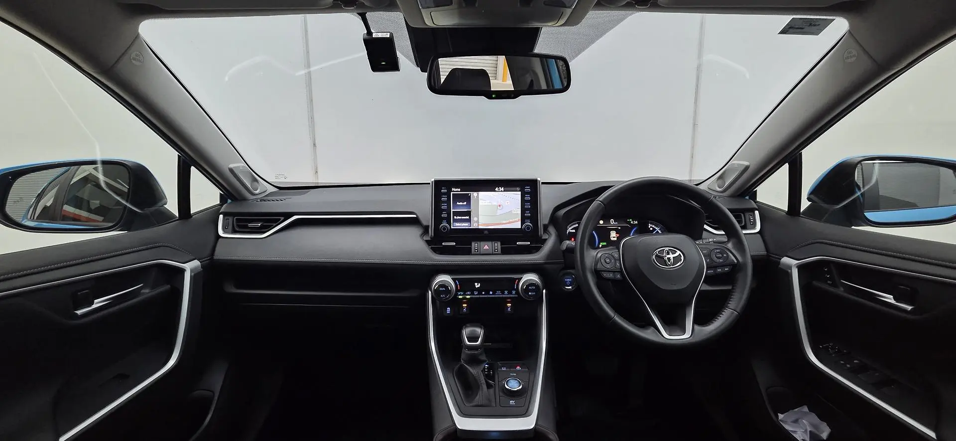 2021 Toyota RAV4 Gallery Image 13